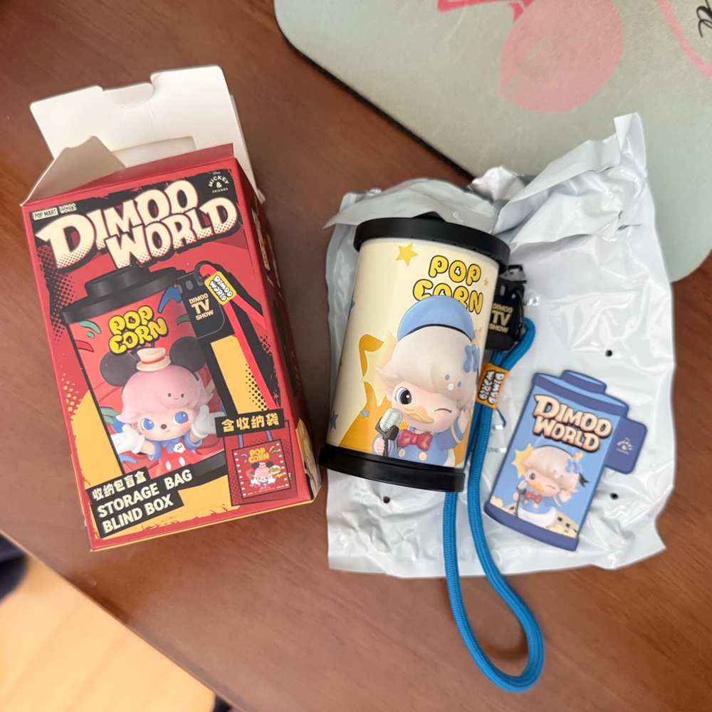 DIMOO WORLD × DISNEY Series-Storage Bag Blind Box - Donald Duck